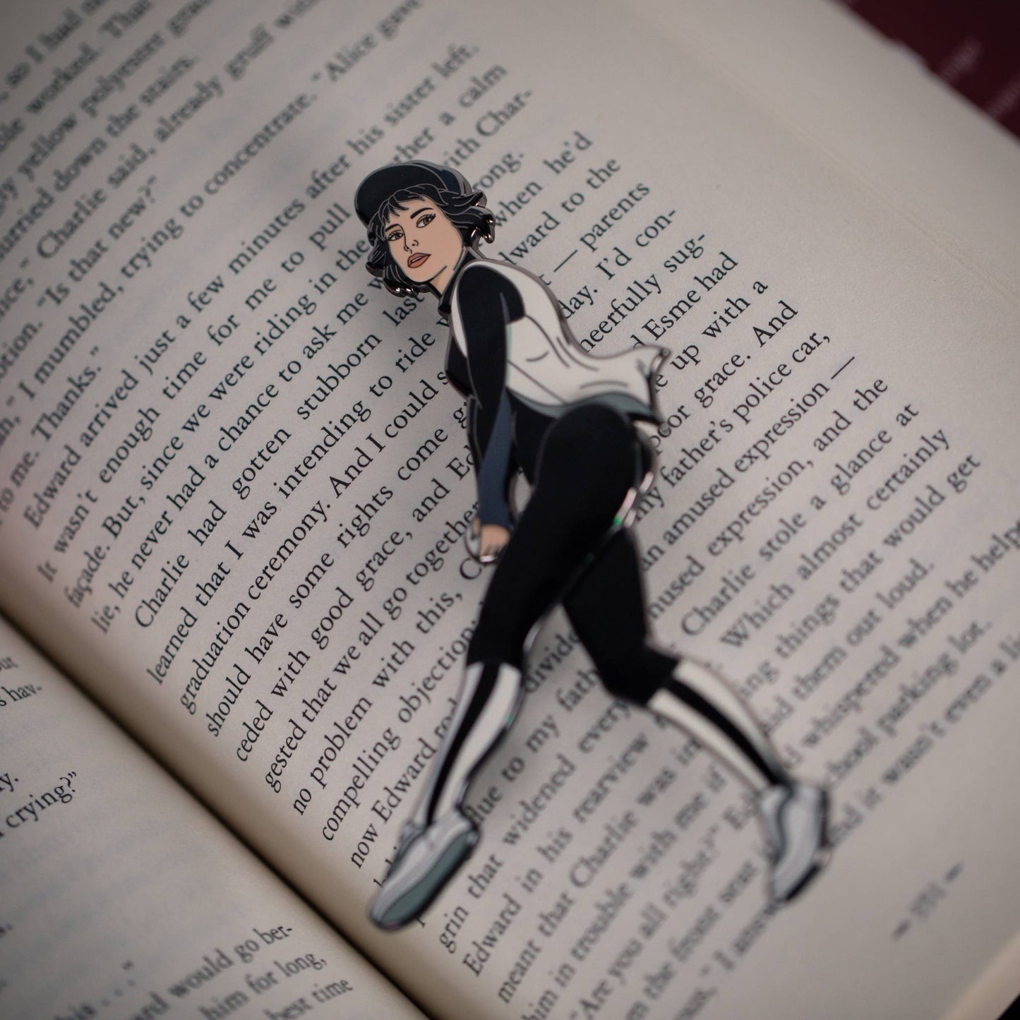 Alice Leg Pitch Pin