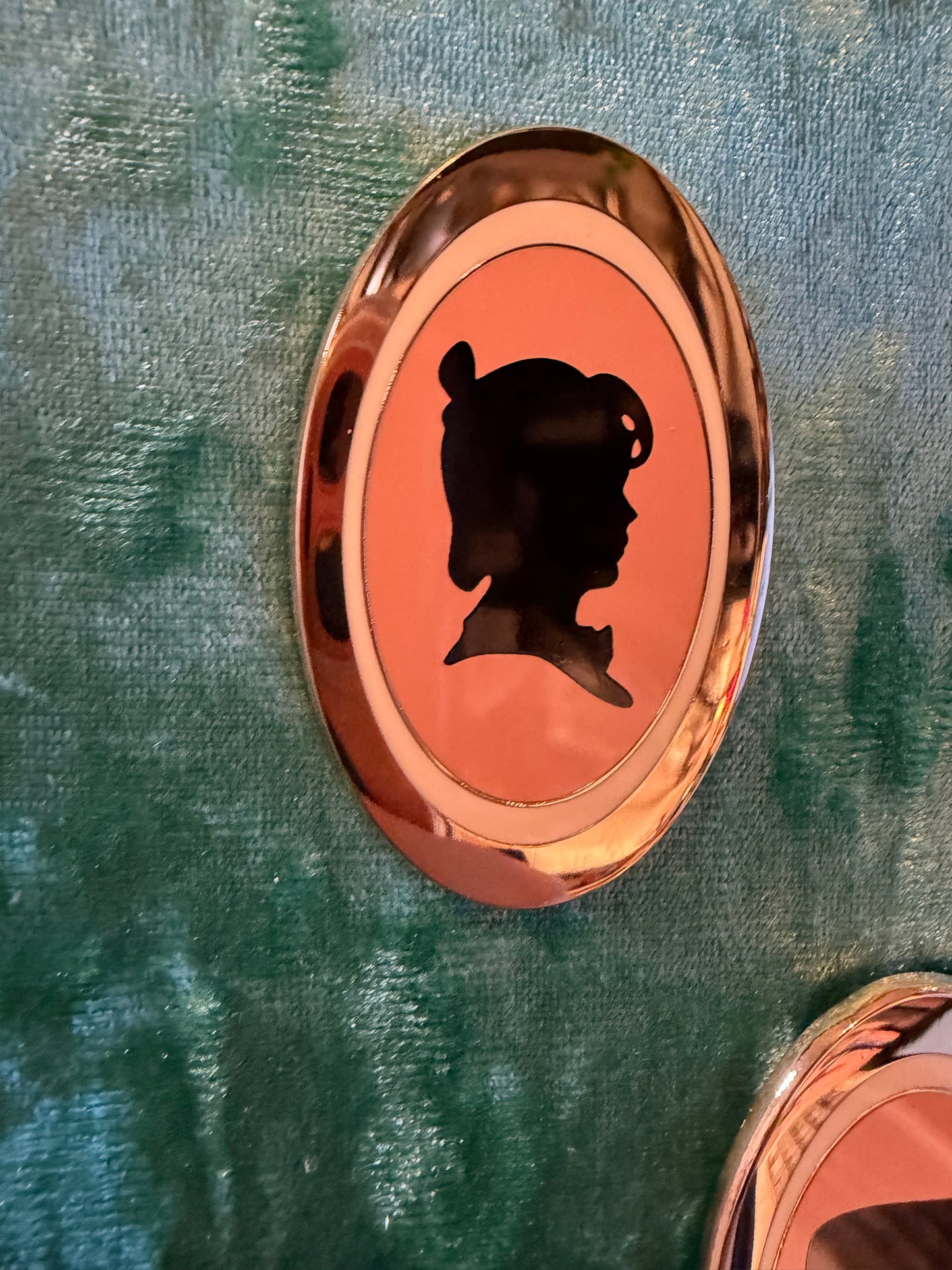 Coraline Mini Presale