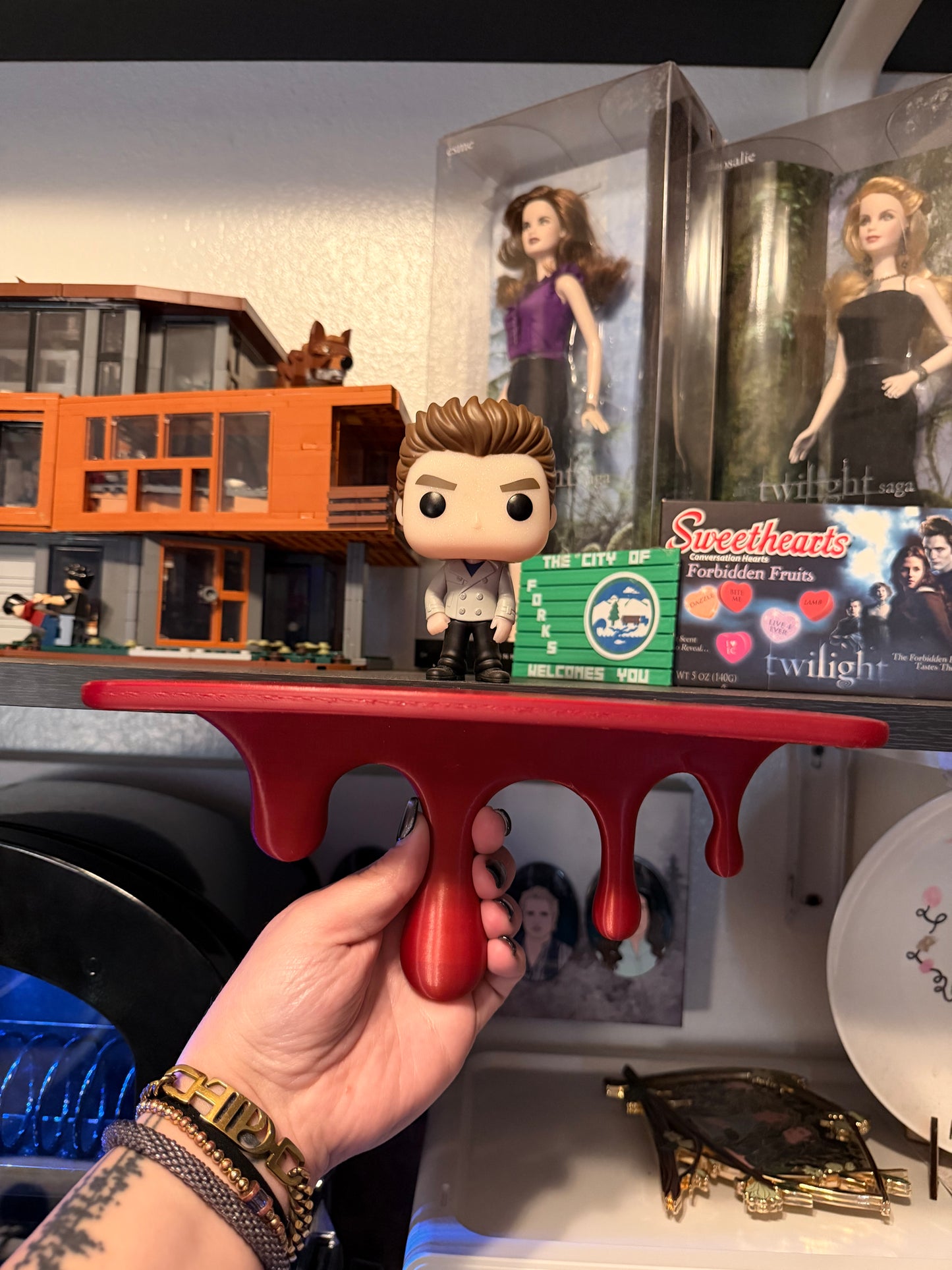 BLOOD DRIP 3D Shelf
