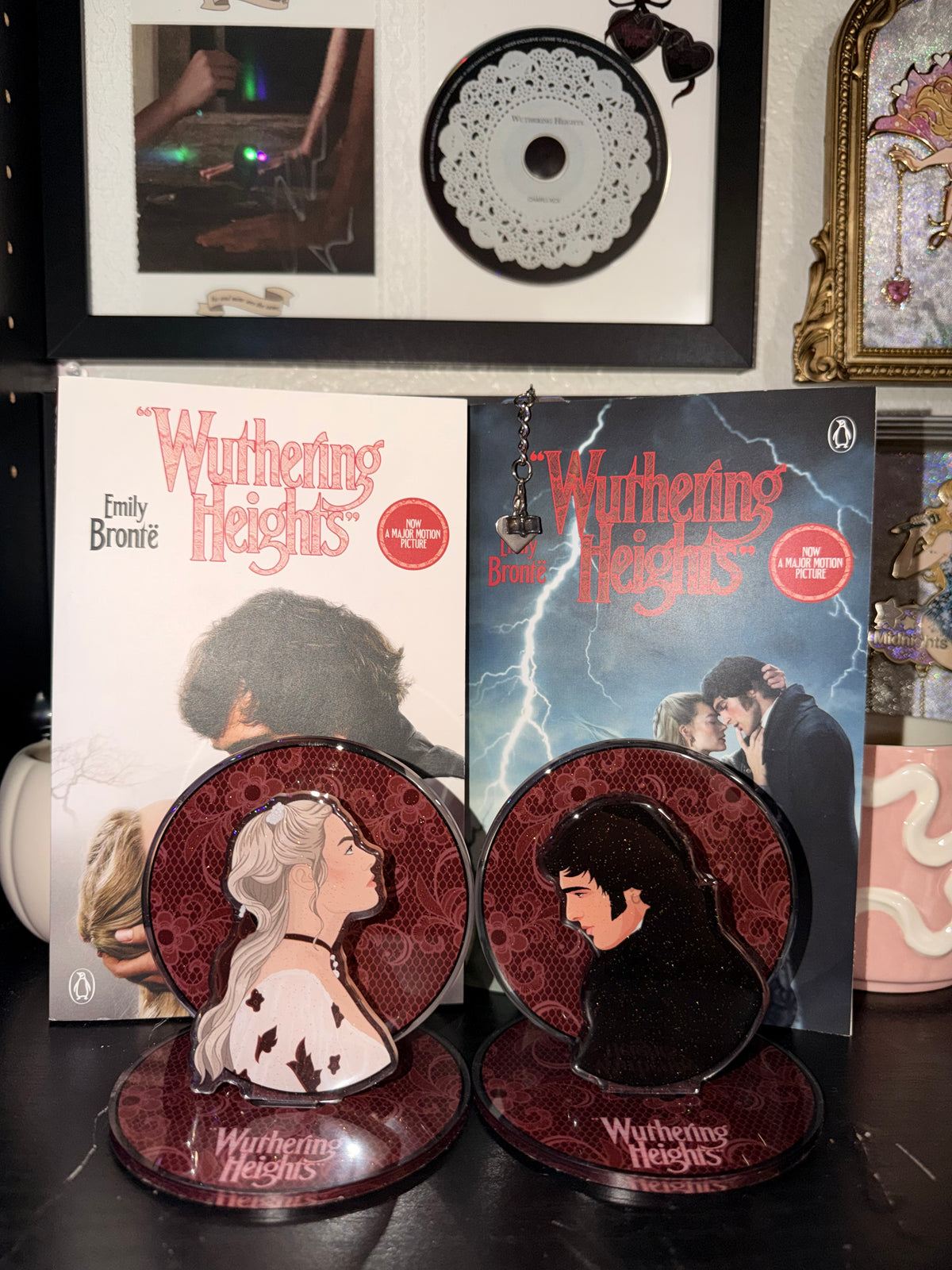 Wuthering Standees